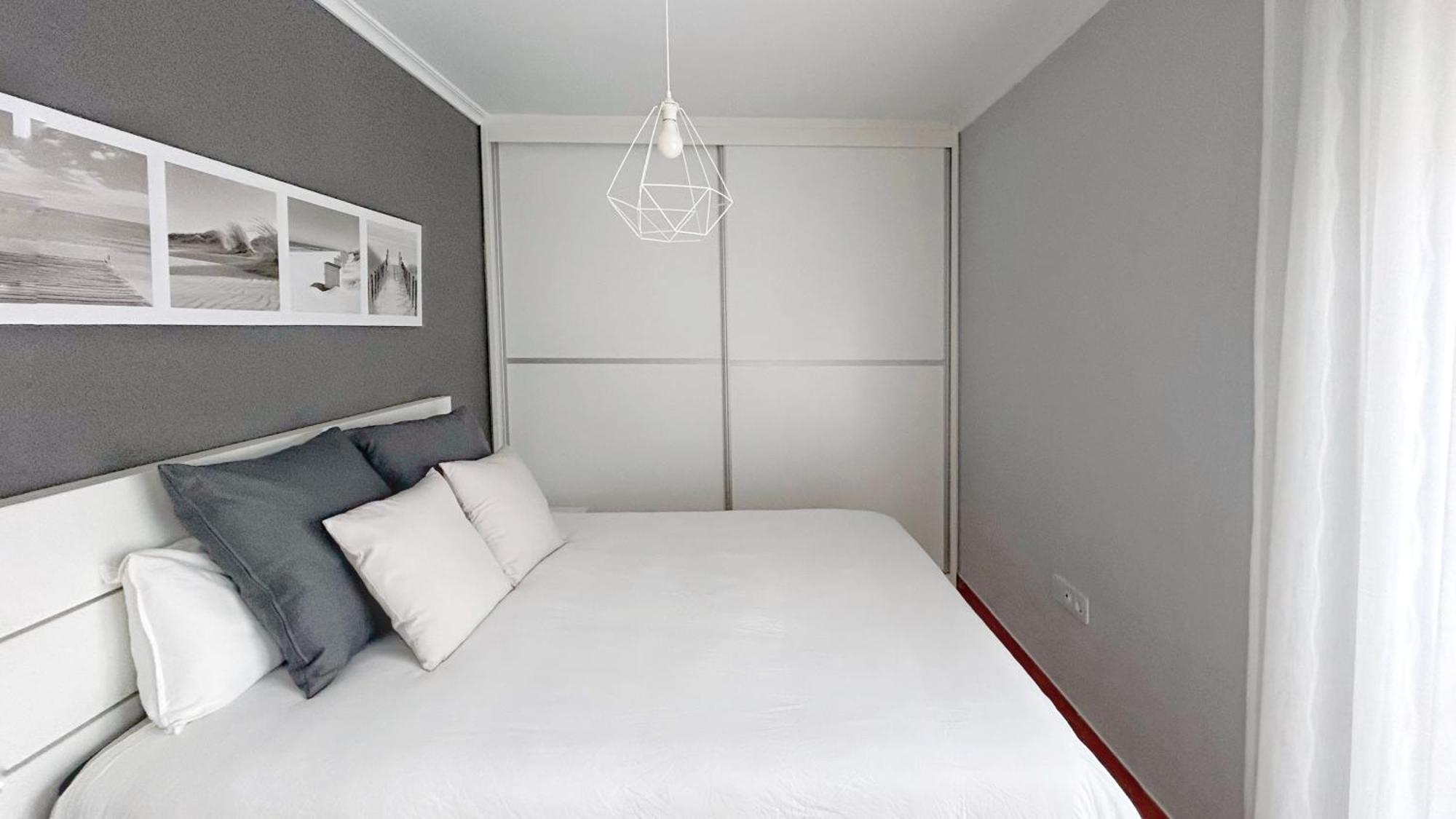 Comillas Bº Casasola - Residencial Lagos Azules - Netflix, Prime, Wifi & Free Indoor Parking 外观 照片