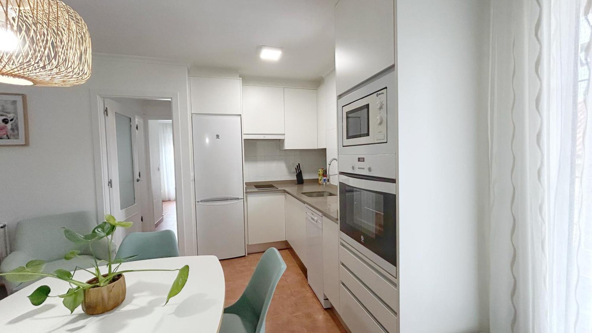 Comillas Bº Casasola - Residencial Lagos Azules - Netflix, Prime, Wifi & Free Indoor Parking 外观 照片