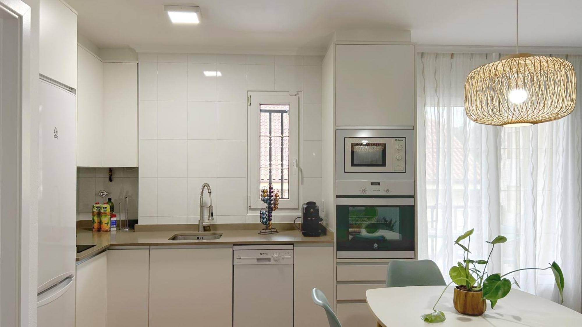 Comillas Bº Casasola - Residencial Lagos Azules - Netflix, Prime, Wifi & Free Indoor Parking 外观 照片