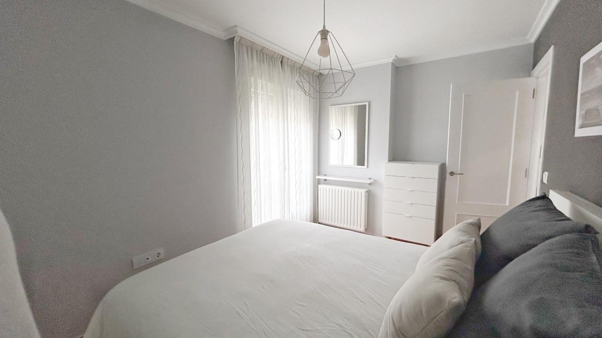 Comillas Bº Casasola - Residencial Lagos Azules - Netflix, Prime, Wifi & Free Indoor Parking 外观 照片